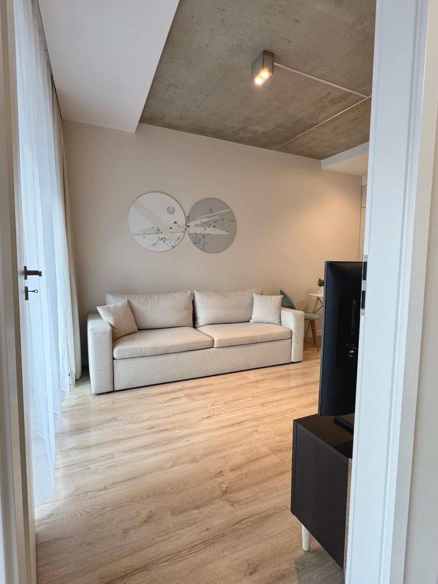 ורשה Komputerowa Apartments Airport And Business District מראה חיצוני תמונה