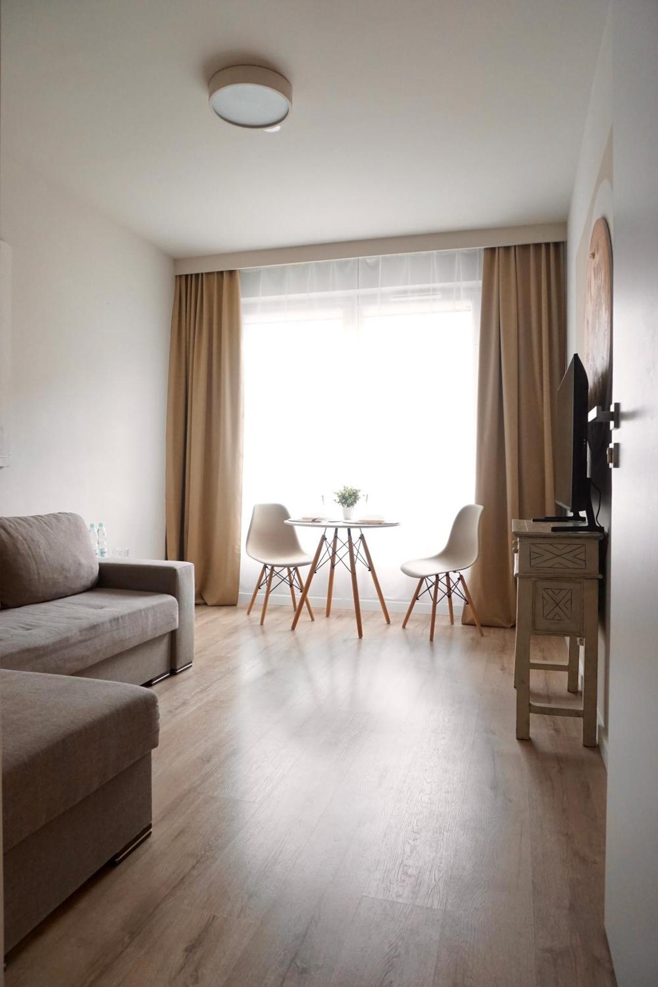 ורשה Komputerowa Apartments Airport And Business District מראה חיצוני תמונה